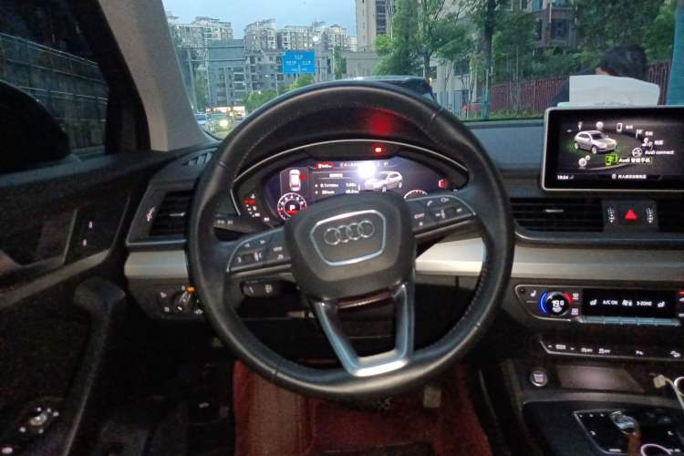 Used Audi Q5L 2020 40 TFSI Prestige Fashion Edition Steering Wheel