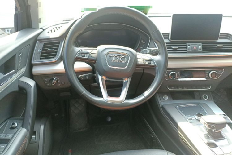 Used Audi Q5L 2020 Updated 40 TFSI Prestige Fashion Edition Steering Wheel