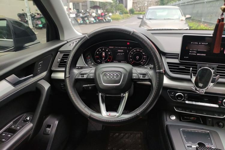 Used Audi Q5L 2020 40 TFSI Prestige Fashion Edition Steering Wheel