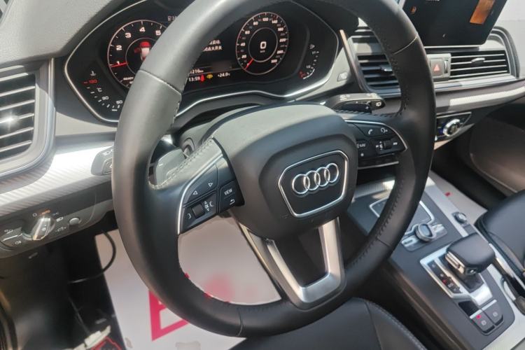 Used Audi Q5L 2020 45 TFSI Prestige Fashion Model Steering Wheel