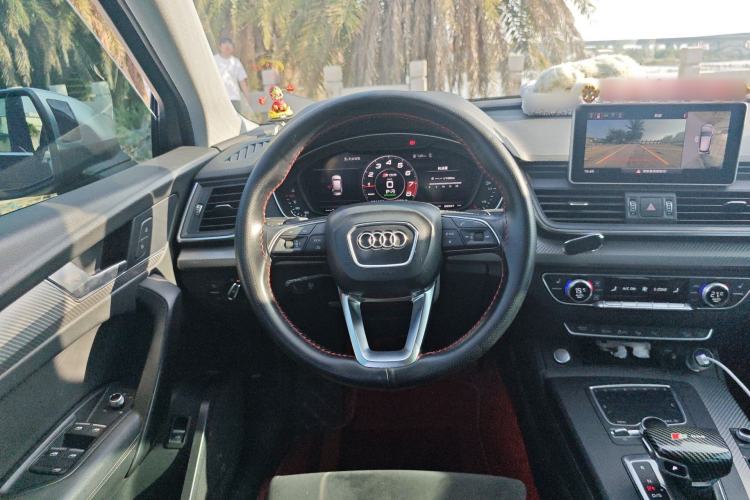 Used Audi Q5L 2020 45 TFSI Prestige Fashion Model Steering Wheel