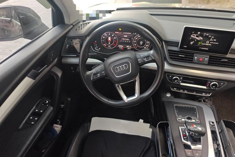 Used Audi Q5L 2020 Updated 40 TFSI Prestige Fashion Edition Steering Wheel