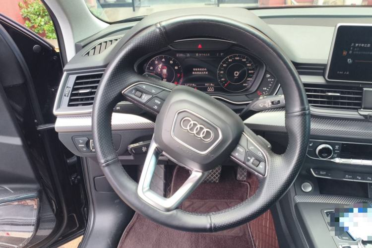Used Audi Q5L 2020 45 TFSI Prestige Fashion Model Steering Wheel