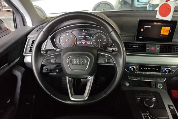 Used Audi Q5L 2020 40 TFSI Prestige Edition Steering Wheel