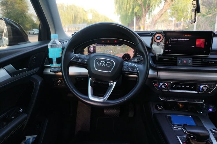 Used Audi Q5L 2020 Updated 40 TFSI Prestige Fashion Edition Steering Wheel