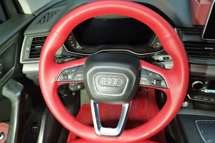 Used Audi Q5L 2020 45 TFSI Prestige Fashion Model Steering Wheel