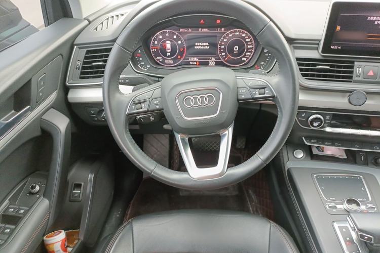 Used Audi Q5L 2020 Updated 40 TFSI Prestige Fashion Edition Steering Wheel