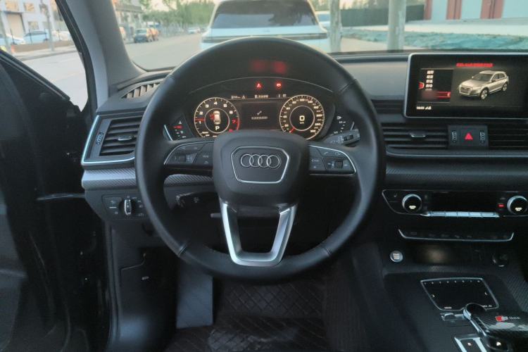 Used Audi Q5L 2020 45 TFSI Prestige Fashion Model Steering Wheel