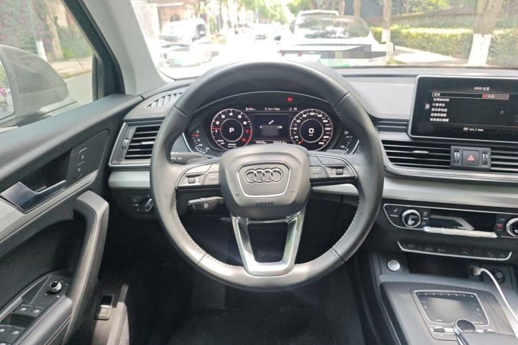 Used Audi Q5L 2020 Updated 40 TFSI Prestige Fashion Edition Steering Wheel