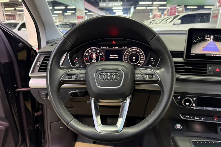 Used Audi Q5L 2020 Updated 40 TFSI Prestige Fashion Edition Steering Wheel