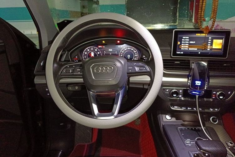 Used Audi Q5L 2020 45 TFSI Prestige Fashion Model Steering Wheel