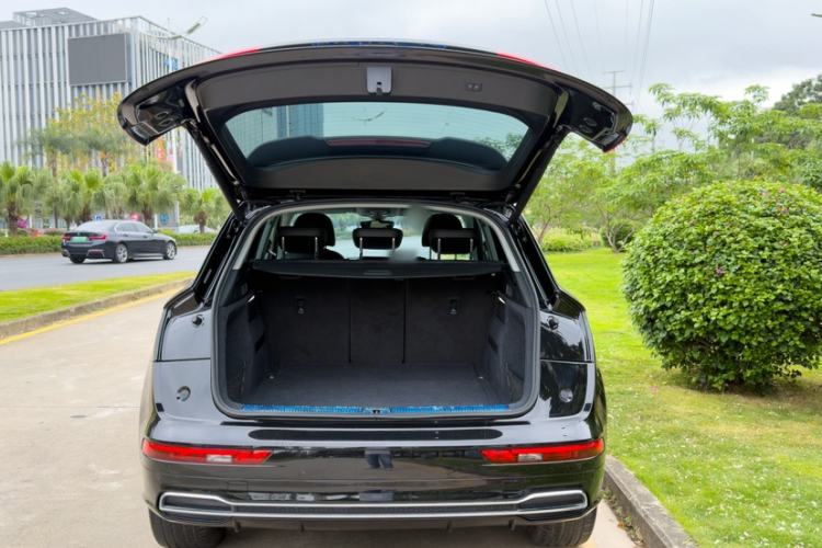 Used Audi Q5L 2020 Updated 40 TFSI Prestige Fashion Edition Trunk