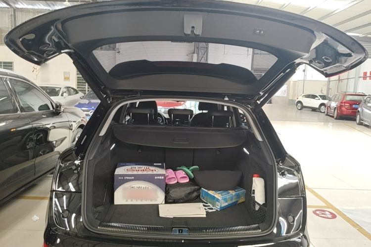 Used Audi Q5L 2020 45 TFSI Prestige Fashion Model Trunk