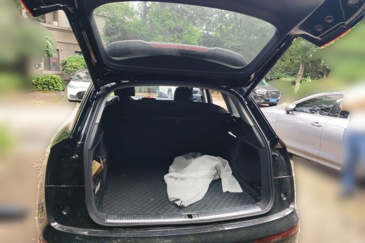 Used Audi Q5L 2020 Updated 40 TFSI Prestige Fashion Edition Trunk