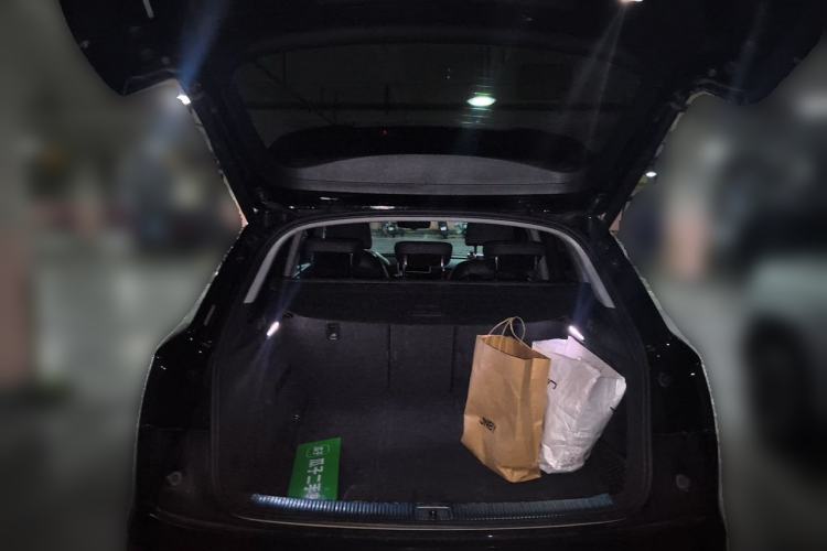 Used Audi Q5L 2020 Updated 40 TFSI Prestige Fashion Edition Trunk