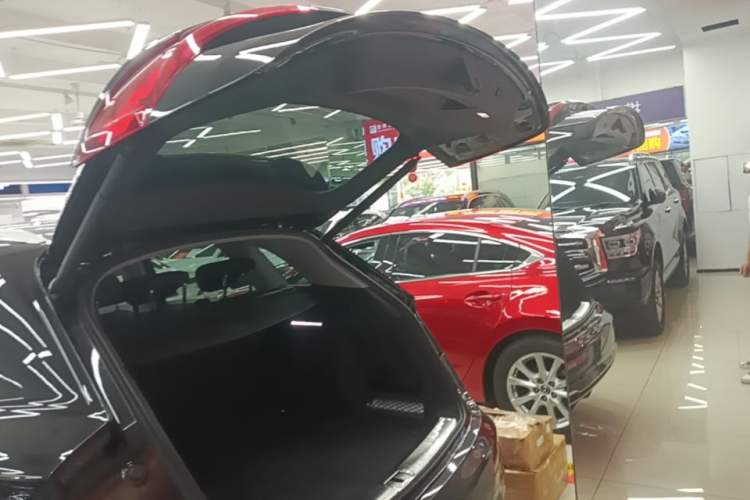 Used Audi Q5L 2020 45 TFSI Prestige Fashion Model Trunk