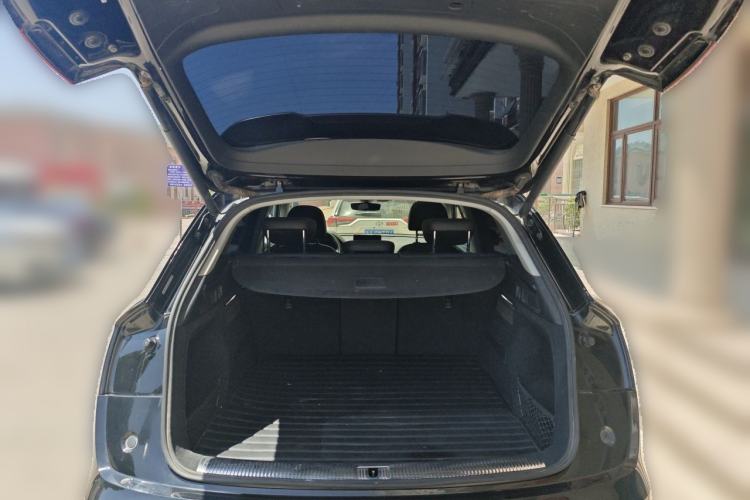 Used Audi Q5L 2020 45 TFSI Prestige Fashion Model Trunk