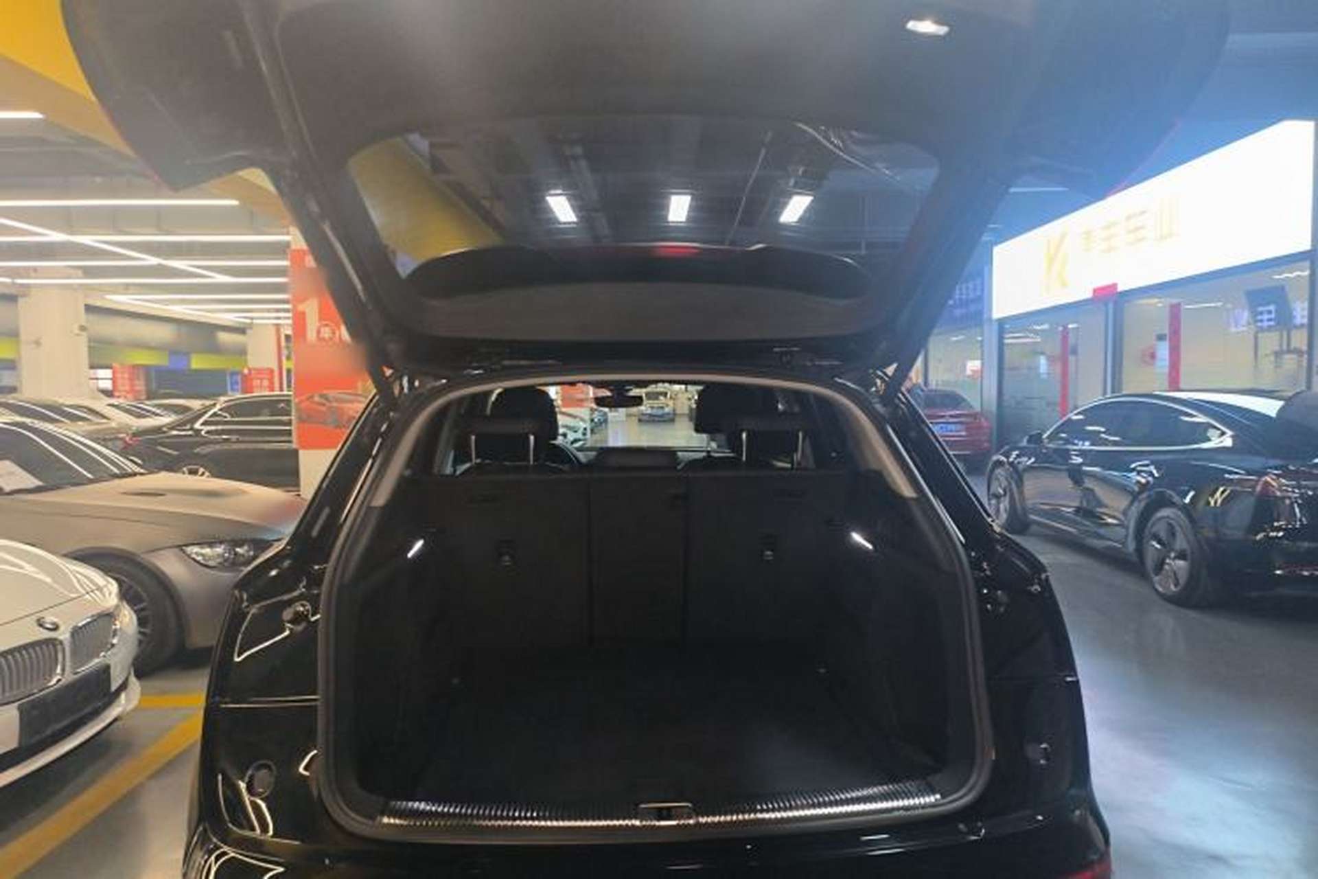 Used Audi Q5L 2020 Updated 40 TFSI Prestige Fashion Edition Trunk