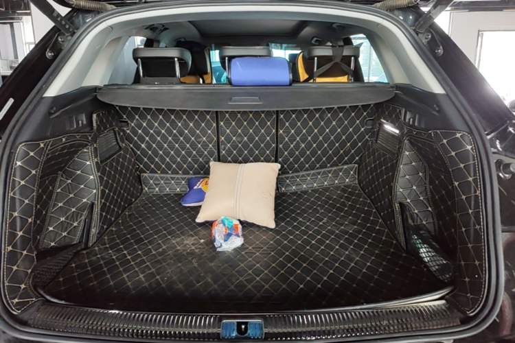 Used Audi Q5L 2020 45 TFSI Prestige Fashion Model Trunk