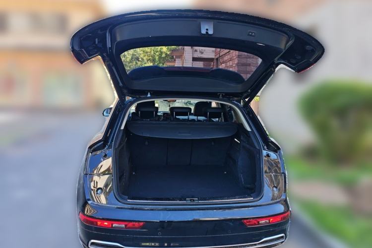 Used Audi Q5L 2020 Updated 40 TFSI Prestige Fashion Edition Trunk
