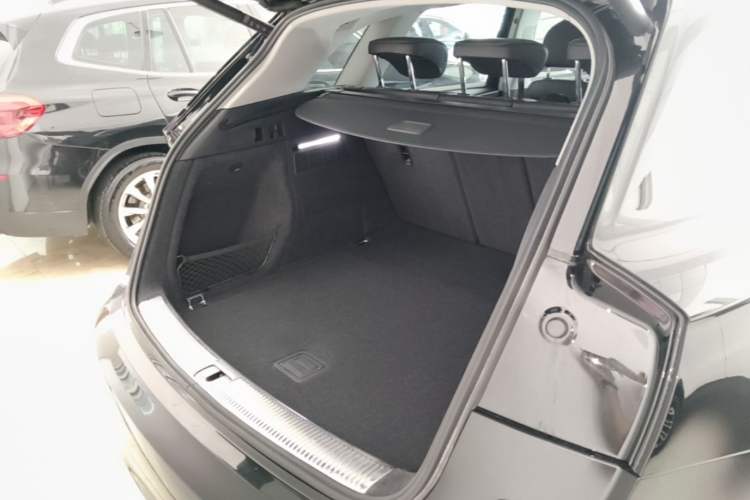 Used Audi Q5L 2020 Updated 40 TFSI Prestige Fashion Edition Trunk