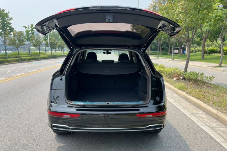 Used Audi Q5L 2020 45 TFSI Prestige Fashion Model Trunk