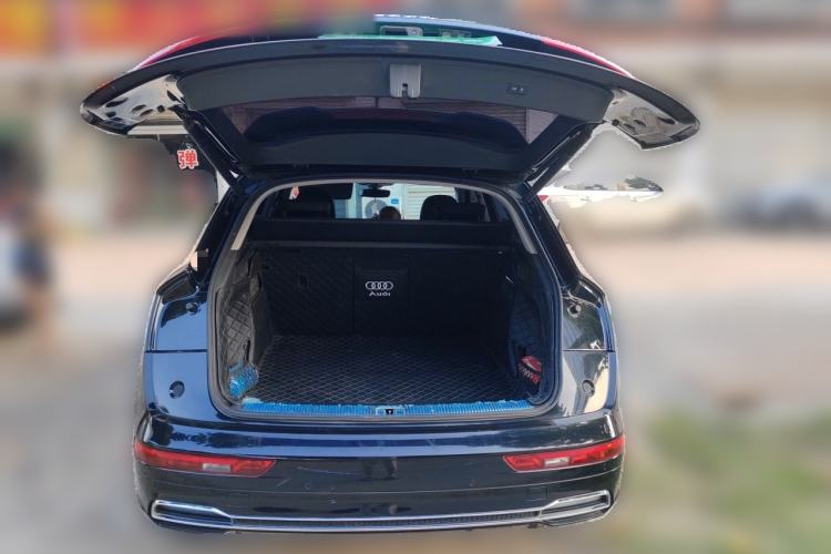 Used Audi Q5L 2020 Updated 40 TFSI Prestige Fashion Edition Trunk