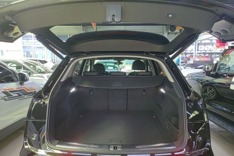 Used Audi Q5L 2020 Revised 40 TFSI Prestige Edition Trunk