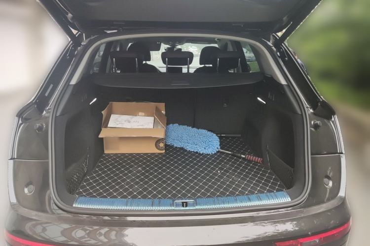 Used Audi Q5L 2020 Updated 40 TFSI Prestige Fashion Edition Trunk