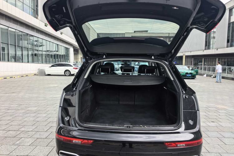 Used Audi Q5L 2020 40 TFSI Prestige Fashion Edition Trunk