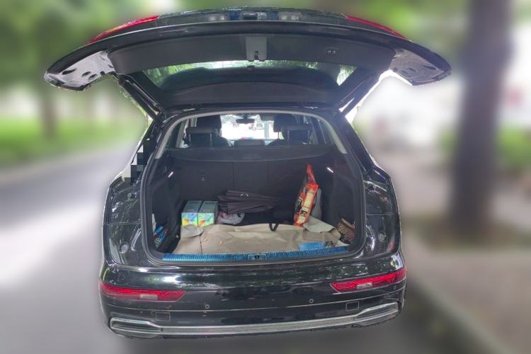 Used Audi Q5L 2020 Updated 40 TFSI Prestige Fashion Edition Trunk