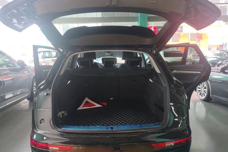 Used Audi Q5L 2020 45 TFSI Prestige Fashion Model Trunk