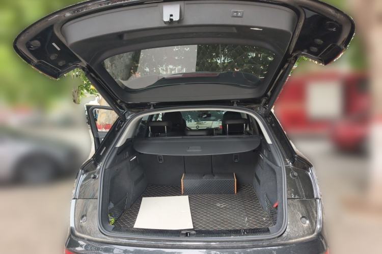 Used Audi Q5L 2020 Updated 40 TFSI Prestige Fashion Edition Trunk