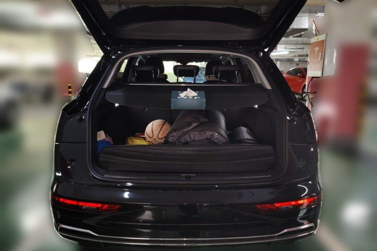 Used Audi Q5L 2020 Updated 40 TFSI Prestige Fashion Edition Trunk