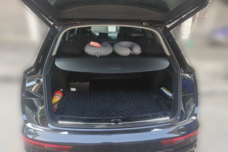 Used Audi Q5L 2020 45 TFSI Prestige Fashion Model Trunk