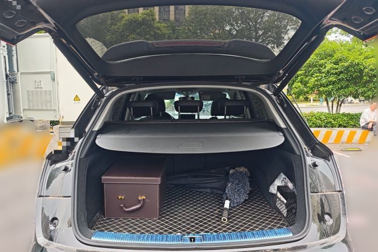 Used Audi Q5L 2020 Updated 40 TFSI Prestige Fashion Edition Trunk