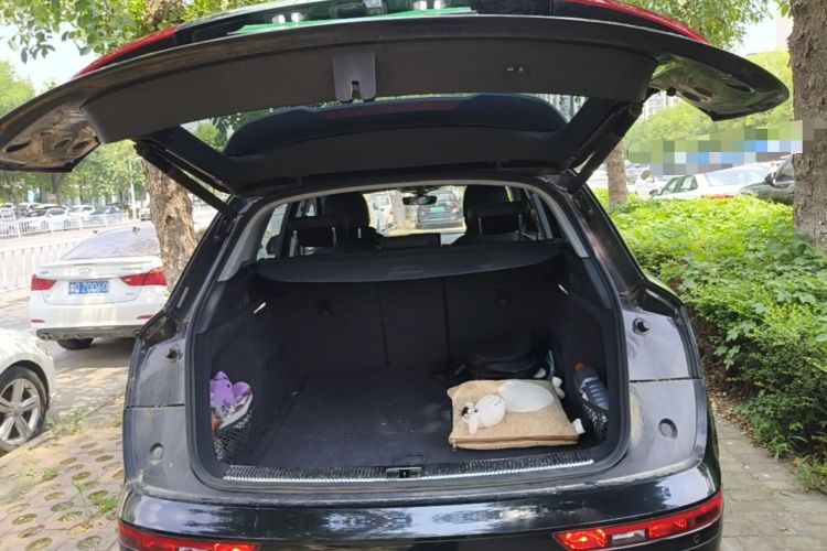 Used Audi Q5L 2020 Updated 40 TFSI Prestige Fashion Edition Trunk