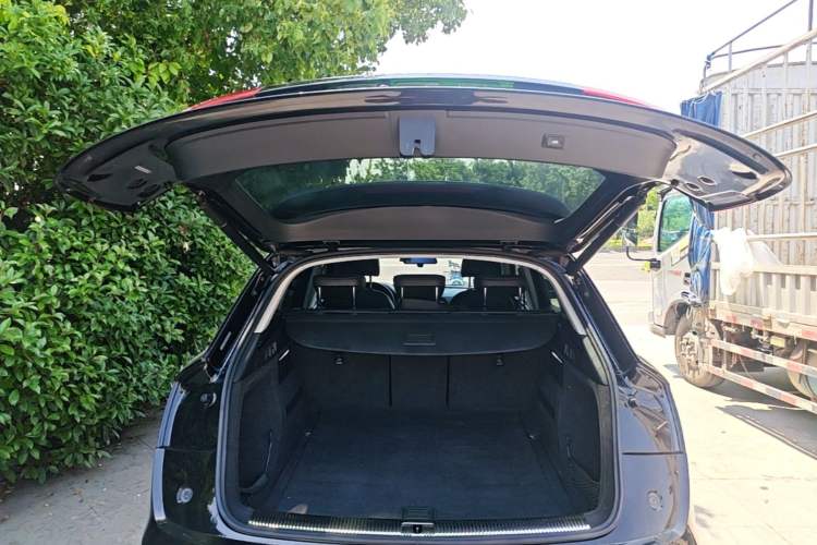 Used Audi Q5L 2020 40 TFSI Prestige Edition Trunk