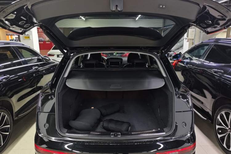 Used Audi Q5L 2020 45 TFSI Prestige Fashion Model Trunk