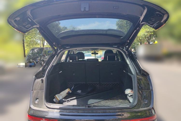 Used Audi Q5L 2020 Updated 40 TFSI Prestige Fashion Edition Trunk
