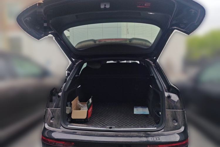 Used Audi Q5L 2020 Updated 40 TFSI Prestige Fashion Edition Trunk