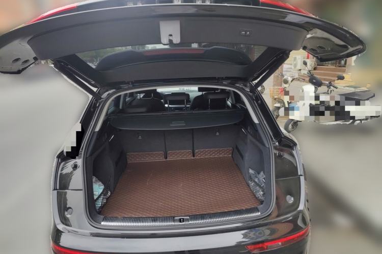Used Audi Q5L 2020 Updated 40 TFSI Prestige Fashion Edition Trunk