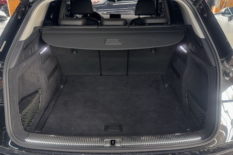 Used Audi Q5L 2020 Revised 40 TFSI Prestige Edition Trunk