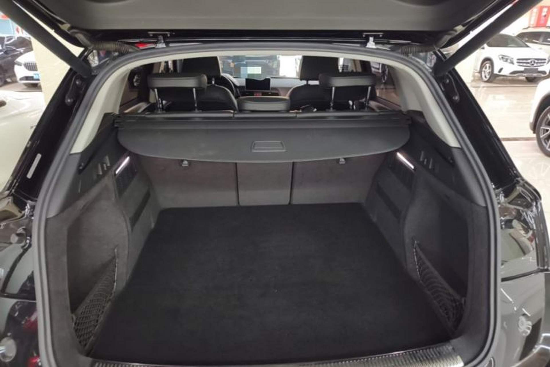Used Audi Q5L 2020 45 TFSI Prestige Fashion Model Trunk