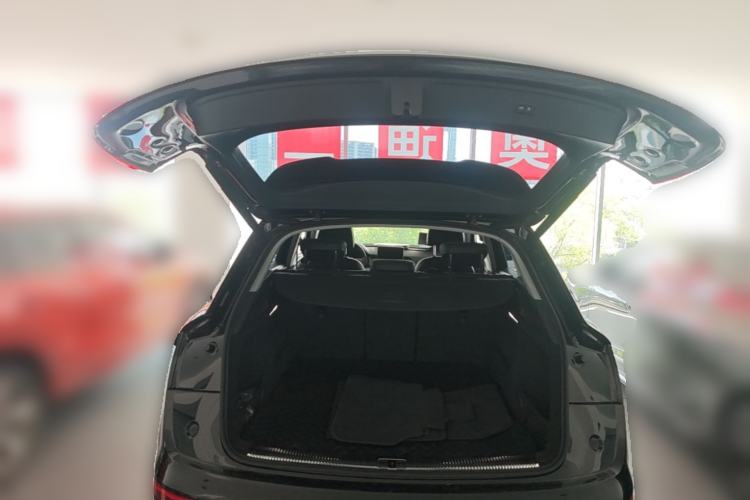 Used Audi Q5L 2020 45 TFSI Prestige Fashion Model Trunk