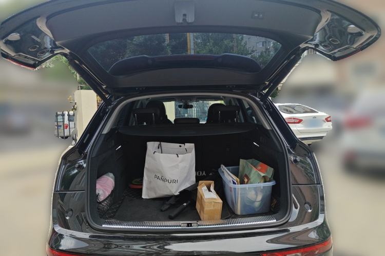 Used Audi Q5L 2020 Updated 40 TFSI Prestige Fashion Edition Trunk