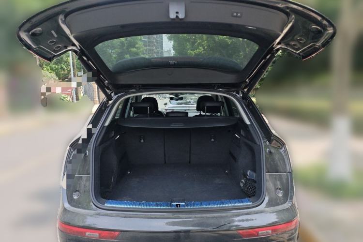 Used Audi Q5L 2020 Updated 40 TFSI Prestige Fashion Edition Trunk