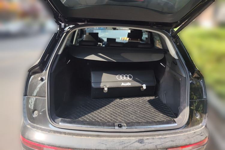 Used Audi Q5L 2020 Updated 40 TFSI Prestige Fashion Edition Trunk