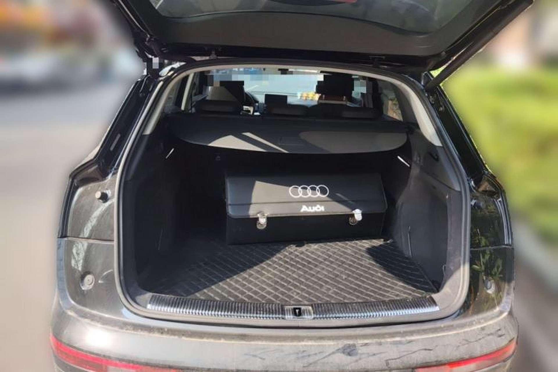 Used Audi Q5L 2020 Updated 40 TFSI Prestige Fashion Edition Trunk