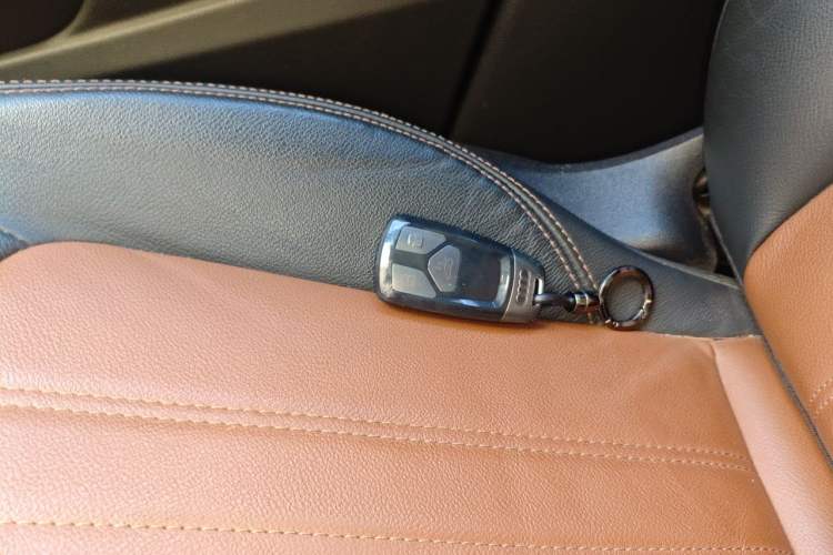 Used Audi Q5L 2020 Updated 40 TFSI Prestige Fashion Edition Vehicle Key